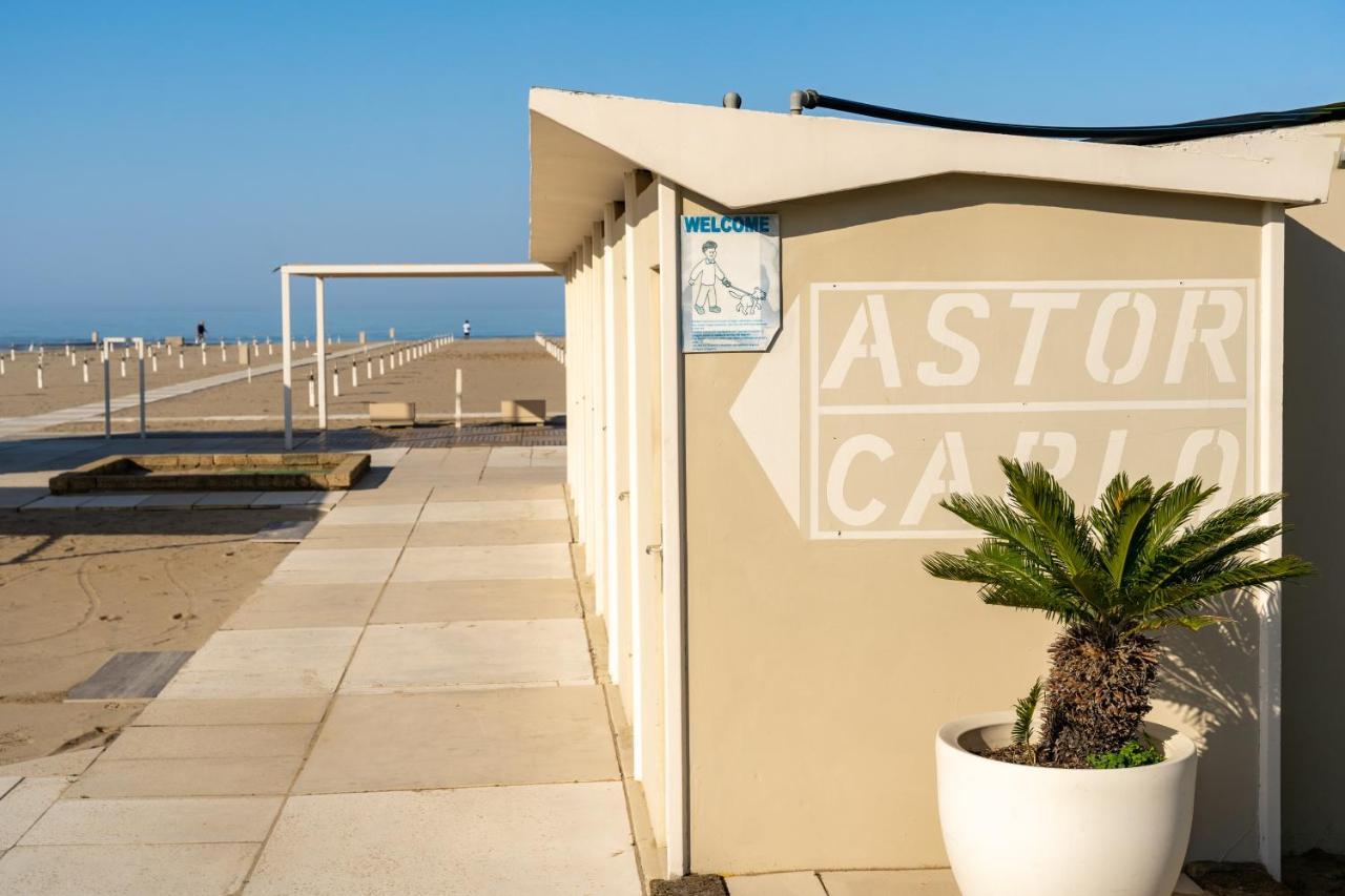 Hotel Astor Римини Екстериор снимка